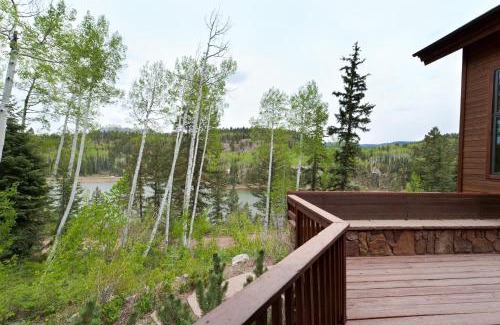 Columbine Lake Casa | 450 Beaver Circle