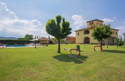 Monte San Savino Casa | 450 m² Casa ∙ 6 habitaciones ∙ 15 personas