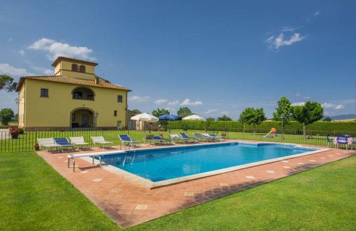 Monte San Savino Casa | 450 m² Casa ∙ 6 habitaciones ∙ 15 personas