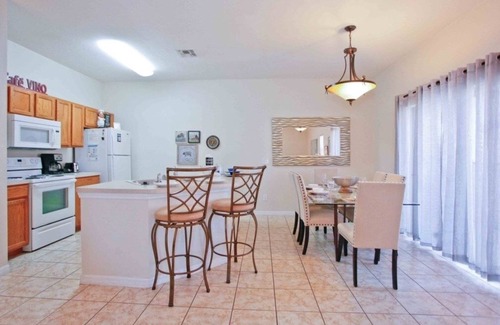 Bellavida Casa | 4563 Ada Lane 2596 4 Bedroom Townhouse by RedAwning