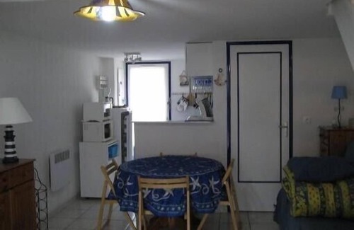 Valras-Plage Cabina | Villa T3 de 45 m2 y dos plantas para 6 personas en residencia privada con piscina.