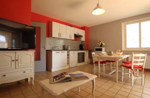 Saint-Pierre-Eynac Casa | 46 m² Casa ∙ 1 habitación ∙ 3 personas