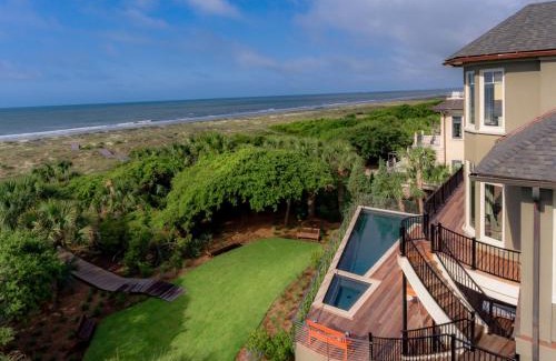 Vanderhorst Plantation Casa | 46 Surfsong Road by Akers Ellis Rentals