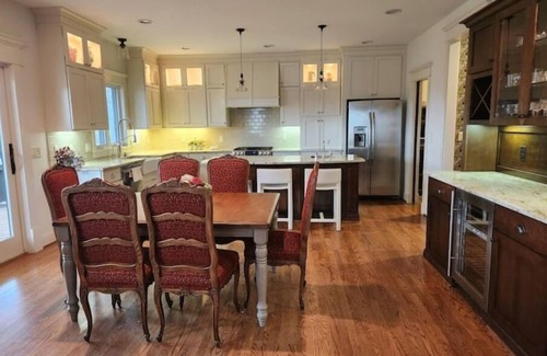 Grimes Casa | 4624 Luxury family home