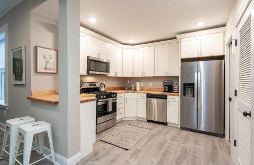 Central West End Casa | 4632 Second Floor Historic Haven