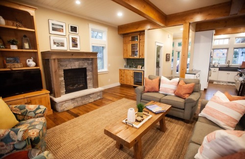 Maple City Cabaña | 4678 on Glen Lake - Beautiful Luxury Cottage