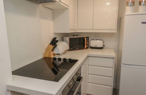 West Cliff Cabaña | 47A Baxtergate