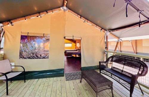 Fentress Cabina | #47Sons River Ranch Safari Cabin