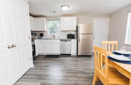 Crestwood South Casa | 47th Place Forest Park