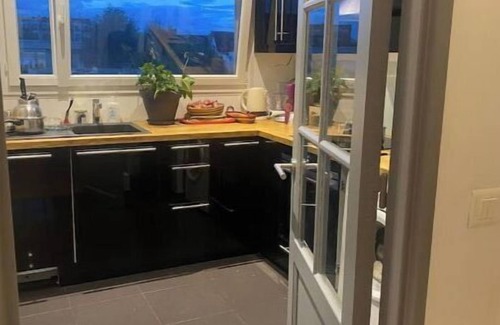 Asnieres-sur-Seine Apartamento | 49 m2 apartment with balcony and parking next to the station