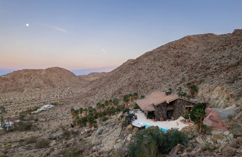 Twentynine Palms Casa | 49 Palms Park Pl Joshua Tree National Park, Amazing views 5 ac estate Pool Spa