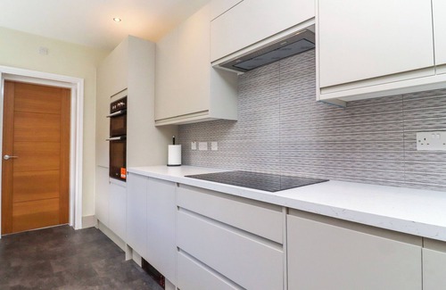 Clitheroe Cabaña | 49 WADDINGTON ROAD, pet friendly, with open fire in Clitheroe
