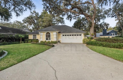 Amelia City Casa | 4937 Windward Place home