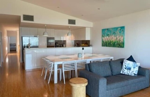 Victor Harbor Casa | 4A Franklin Pde Encounter Bay - Linen & Wi-Fi