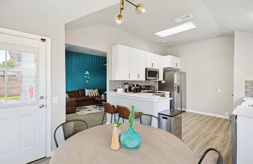 Saginaw Casa | 4BD,2BA Saginaw Sanctuary - Pool, Firepit, Laundry