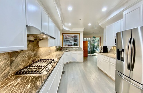 Emerald Hills Casa | 4bd/3.5ba in Emerald Lake Hills