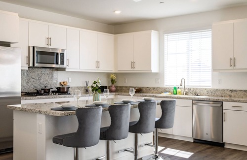 Patton Casa | 4bd/7 beds/Modern style/Elegant/comfortable