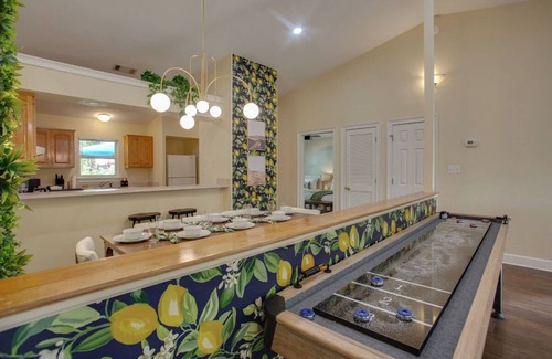 Tallahassee Casa | 4BD w/ Backyard BBQ & Games - 5Mins FSU & Downtown