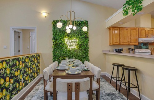 Tallahassee Casa | 4BD w/ Backyard BBQ & Games - 5Mins FSU & Downtown