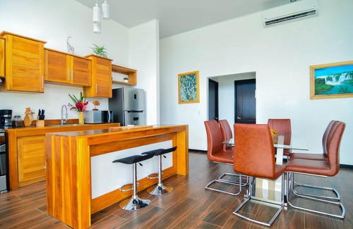 Ballena Casa | 4bdr Casa en Uvita | TOROGOZ | Piscina Privada