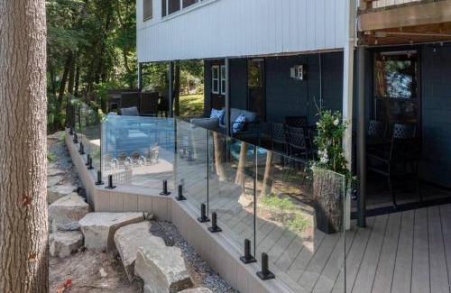 Muskoka Lakes Casa | 4Bdrm Muskoka Retreat, Fire Table, Games, Netflix