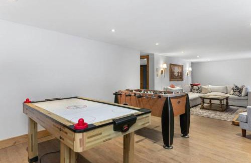 Muskoka Lakes Casa | 4Bdrm Muskoka Retreat, Fire Table, Games, Netflix