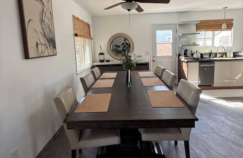 West Hills Casa | 4BDs w/Tropical Outdoor Pool & Spa