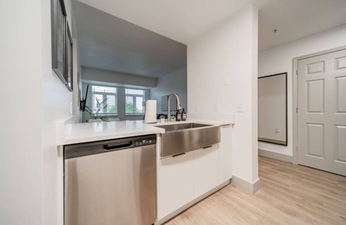 Charlotte Center City Apartamento | 4Bed/2Bath - W/Wi-Fi +Fitness Centre +Truist Field