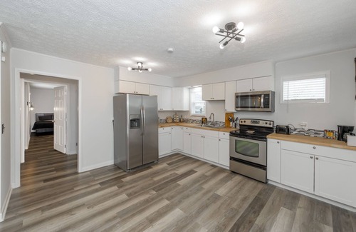 Mount Vernon Casa | 4Bed,3Bth Windrock Haven With Long Term Indirect Trail Access ATV Bike Adventure