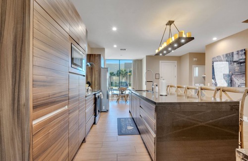 Bay Lake Casa | 4BED/4.5BATH 5 Min Away From Disney World