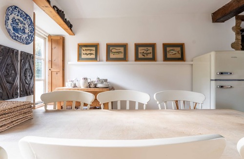 Chipping Norton Casa | 4Bed Thatched Cottage in Oxfordshire