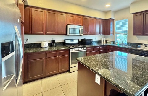 Riverpark Condominio | 4bedroom Condon in Oxnard collection.