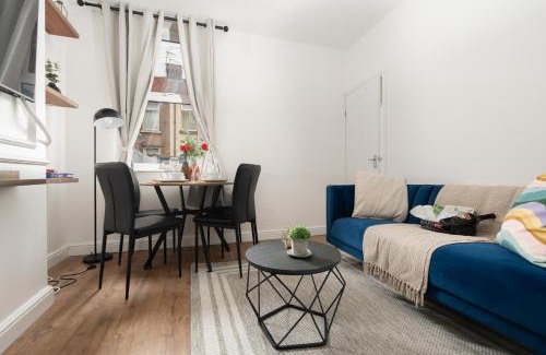 Liverpool Apartamento | 4BedRoom Home - Near LFC & EFC - Breakfast Available