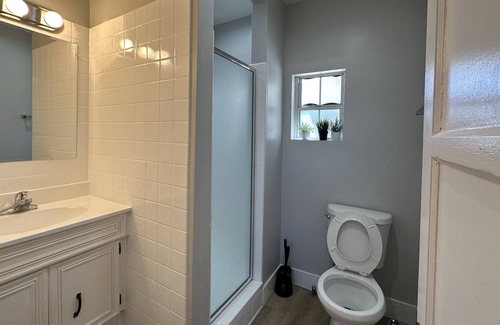 Reseda Casa | 4Bedrooms - spacious and stylish