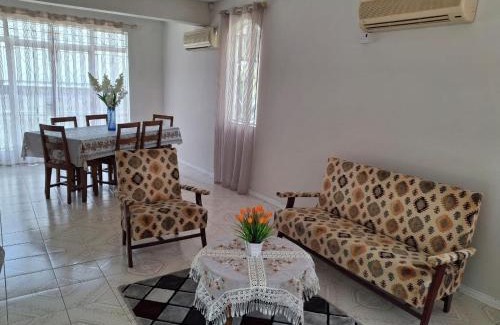 Wolmar Apartamento | 4Beds- Beachfront Bungalow
