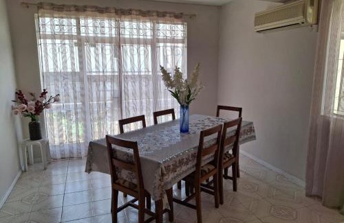 Wolmar Apartamento | 4Beds- Beachfront Bungalow