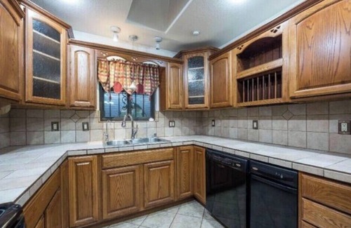 Las Cruces Casa | 4BR/2.5BA w/ Fully operational Hot tub - Near NMSU