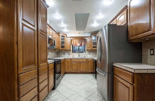 Las Cruces Casa | 4BR/2.5BA w/ Fully operational Hot tub - Near NMSU