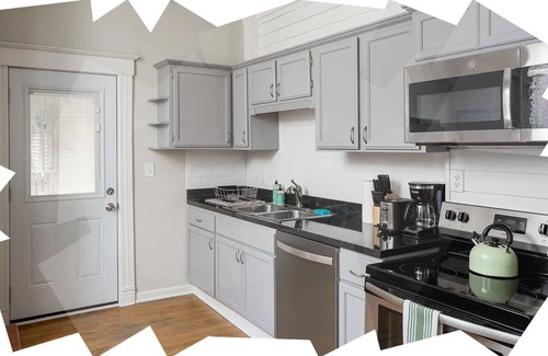 Cherokee Triangle Apartamento | 4BR/2BA Charming Louisville Getaway!