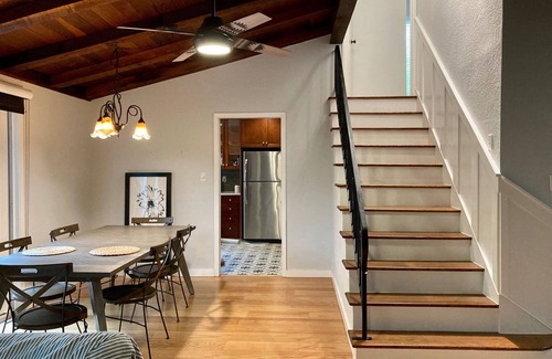 Arden-Arcade Casa | Pet-friendly 4BR/2BA Mid-Century Retreat House: Your Perfect Getaway!