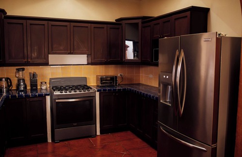Antigua Guatemala Casa | 4BR 4BA - Group-Friendly house in Antigua w Jacuzzi, Theater, Starlink Internet