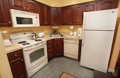 Williamsburg Casa | 4BR/4BA, Sleeps12. 4.5 resort. Vacation Village at Williamsburg near Theme Parks