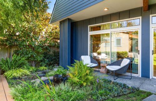 Queen Anne Casa | 4BR 4BA The Gardens at Queen Anne