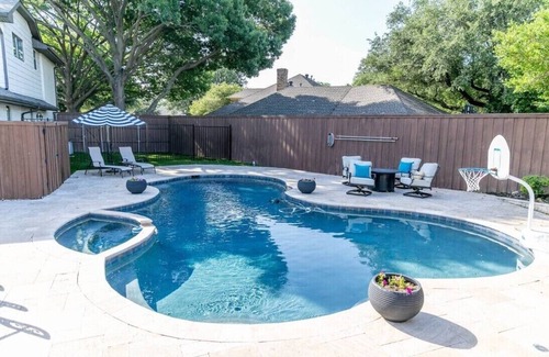 Plano Casa | 4BR & 4BTH w/ Tennis Crt & Pool