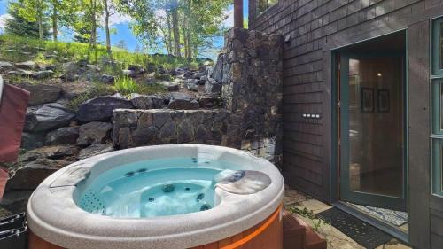 Stonehaven Casa | 4BR Apres Ski & Golf Retreat with Hot Tub!