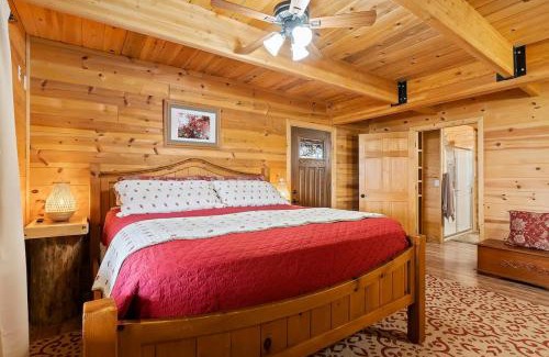 Meadow View Heights Casa | 4BR Cabin with Game Room & Fire Pit Sleeps 13