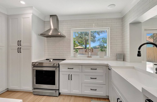 Delray Beach Casa | 4BR Coastal Luxury Oasis on the Golf Course with Pool and Putting Green!