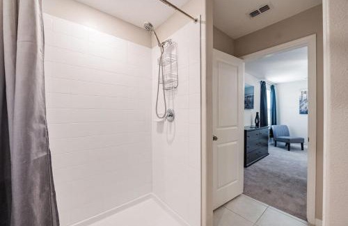 Fussels Corner Casa | 4Br Disney Legoland Corporate Family Getaway