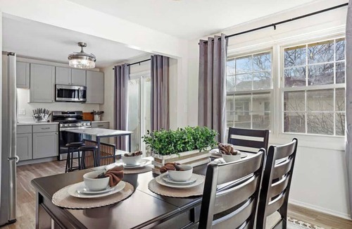 Forestview Casa | 4BR Family Home w/ Great Light | LCP Collection