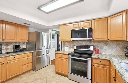 Flower Mound Casa | 4BR Gem Near Trails S